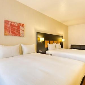 Habitación Estándar con Cama Queen